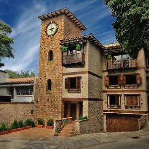 https://casa-del-reloj-apart.colombiamedellinhotels.com